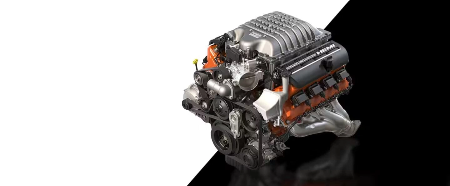 Supercharged 6.2L HEMI® V8 ENGINE